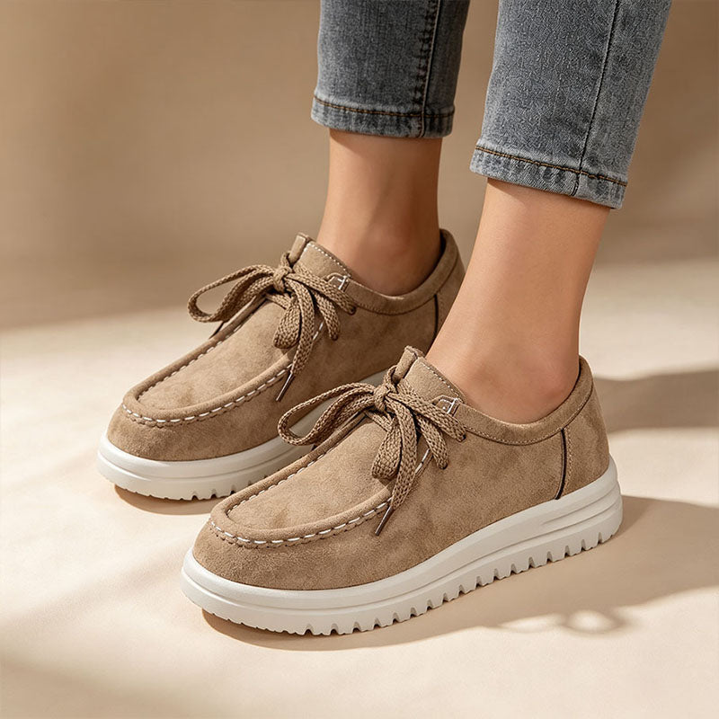 Kelly | Classic Lace-Up Platform Loafers