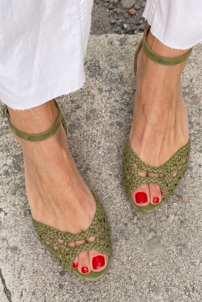 Mila | Gold Braided Sandals
