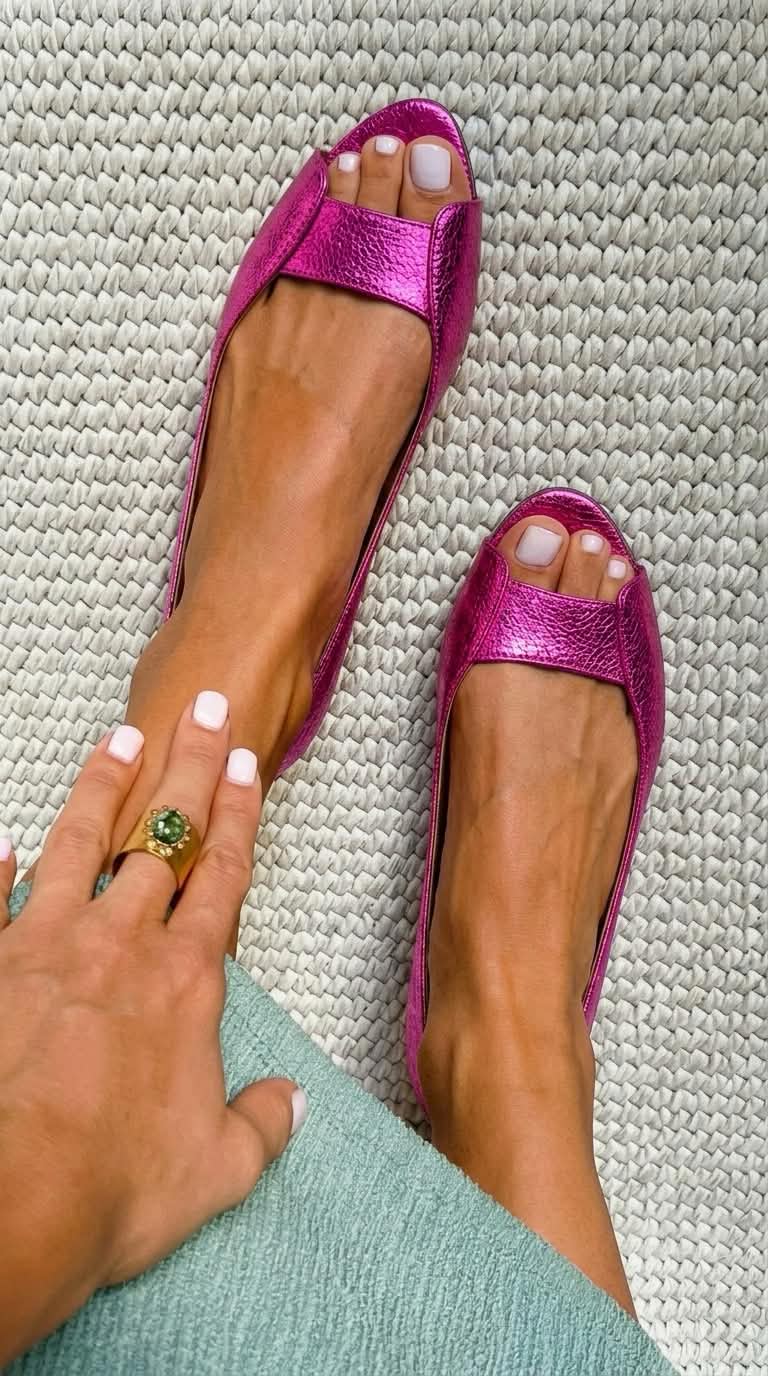 Luna | Gold Comfort Chic Sandals