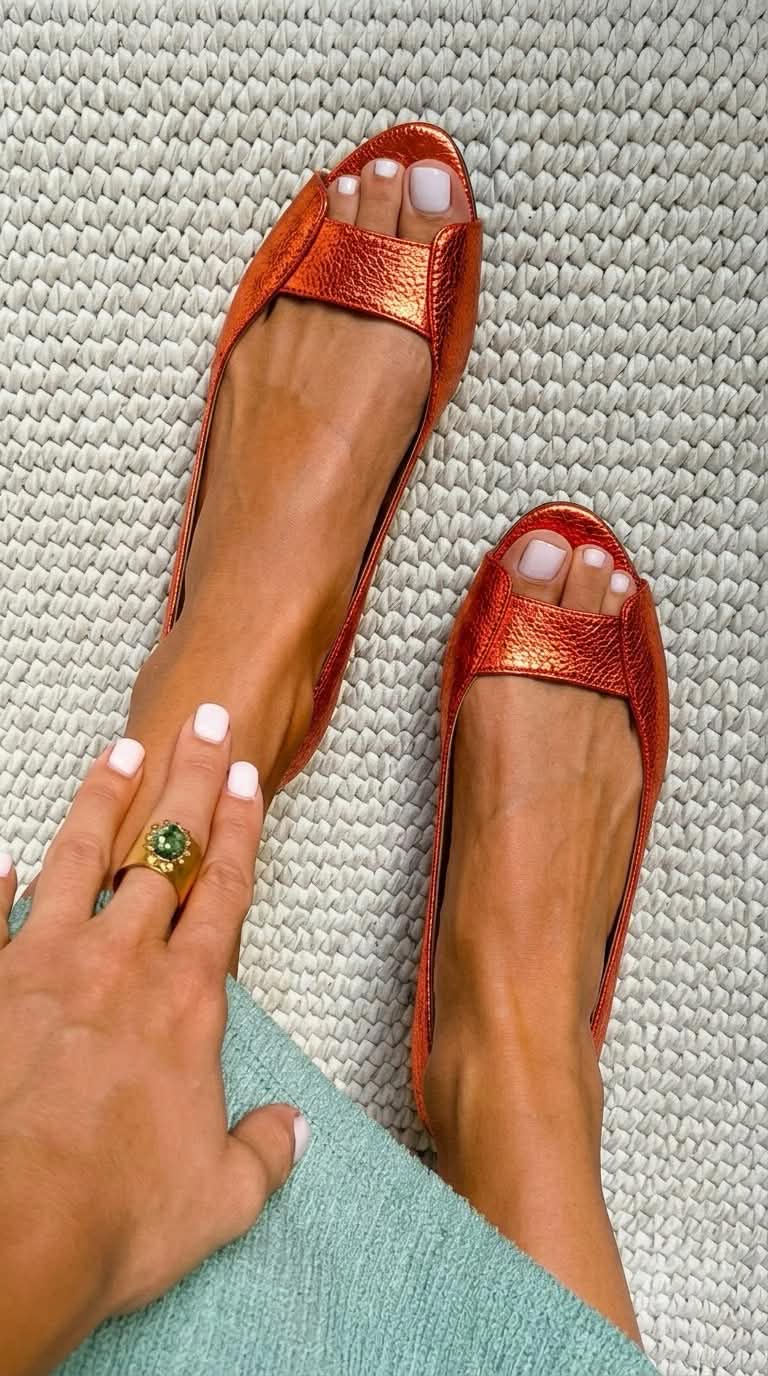 Luna | Gold Comfort Chic Sandals