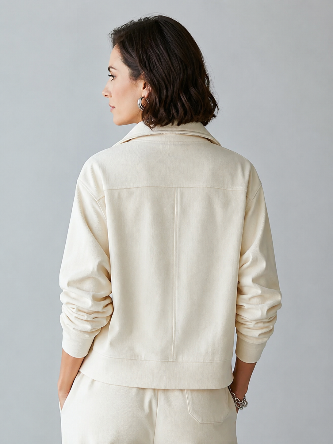 Women's Cream Corduroy Zip Up Jacket With Stand Collar & Dual Patch Chest Pockets, Minimalist Loose Casual Long Sleeve Outerwear