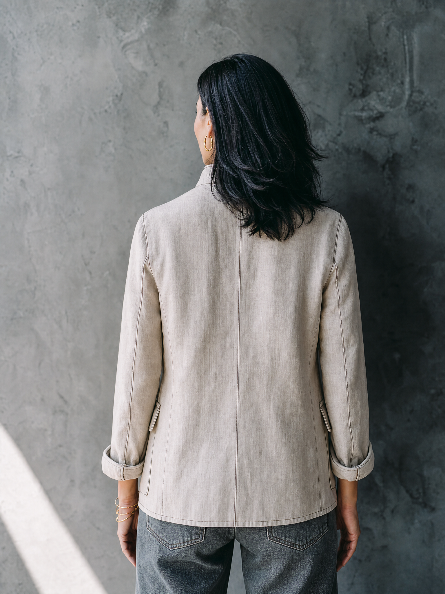 Women's Simple Commuter Off White Cotton Linen Stand Collar Contrast Stitched Patch Pockets Jacket
