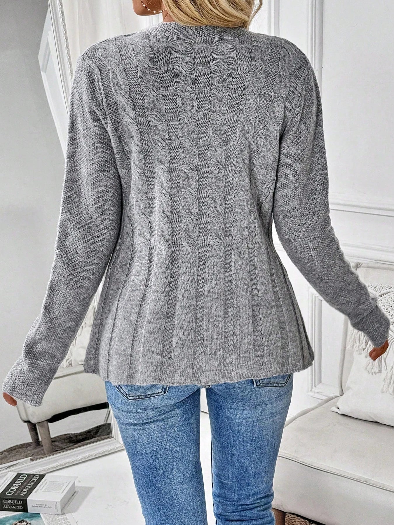Eloise | Women's Classic Knitted Long-Sleeve Cardigan