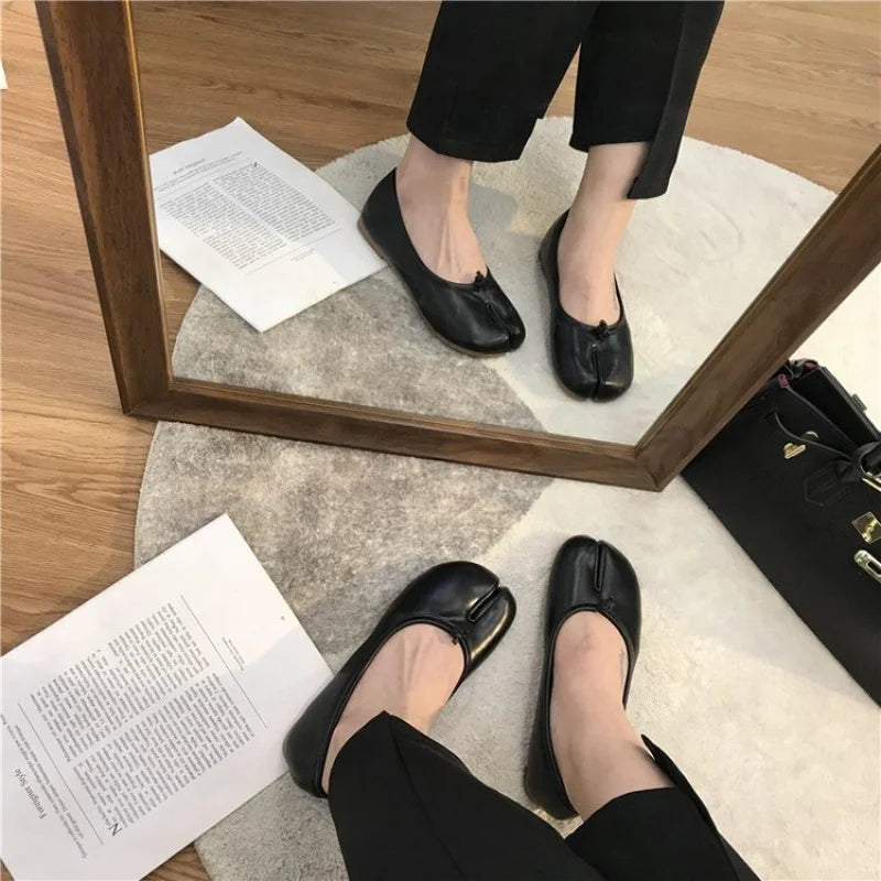 Beatrice | Soft Leather Split-Toe Ballet Flats