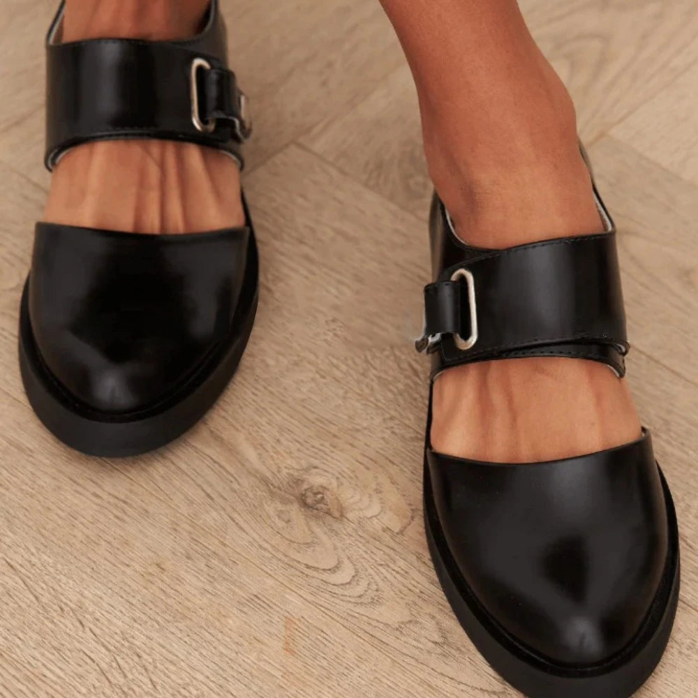 LOTTE | ELEGANT BUCKLE MID-HEEL PUMPS