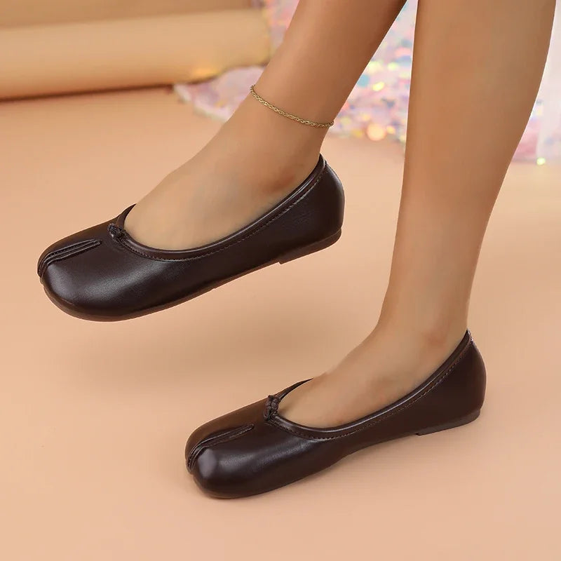 Beatrice | Soft Leather Split-Toe Ballet Flats