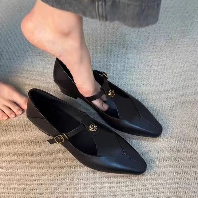 GRACE | T-STRAP VINTAGE LOAFERS