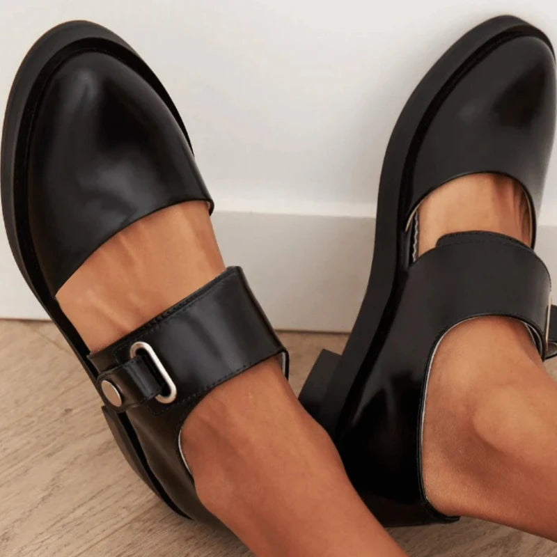 LOTTE | ELEGANT BUCKLE MID-HEEL PUMPS
