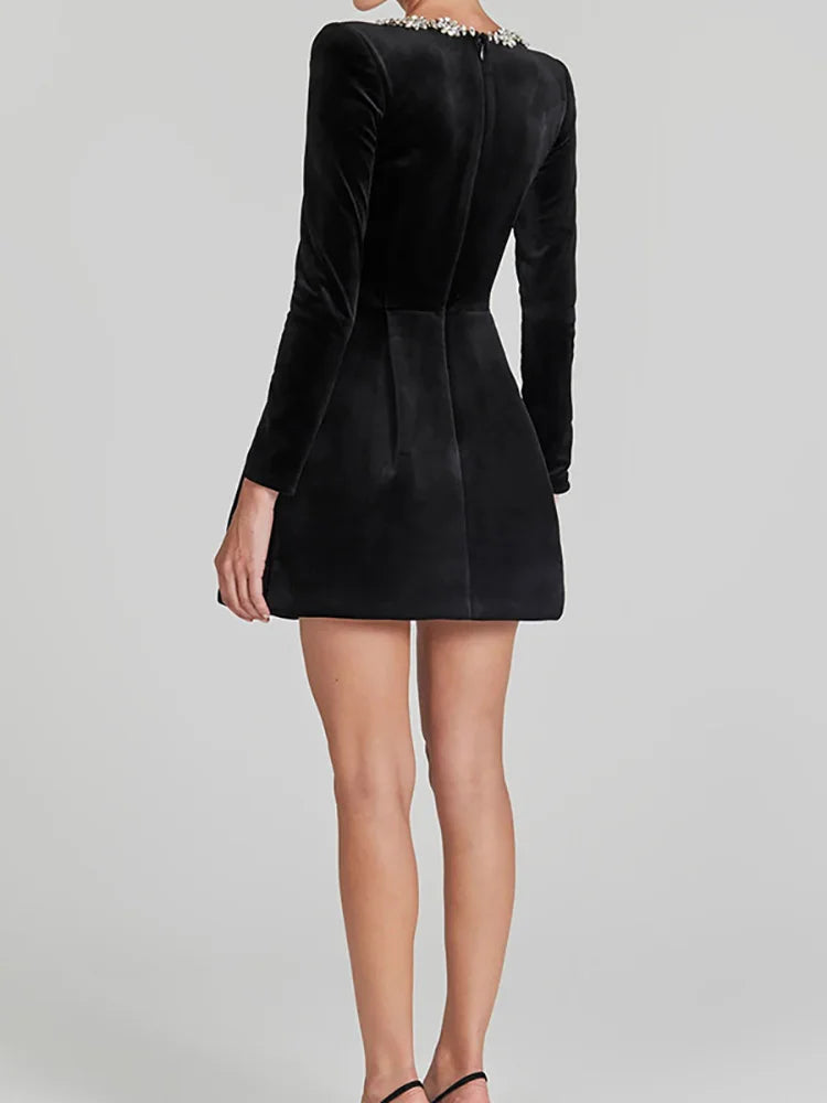 Evelyn | Elegant Velvet Long-Sleeve Dress