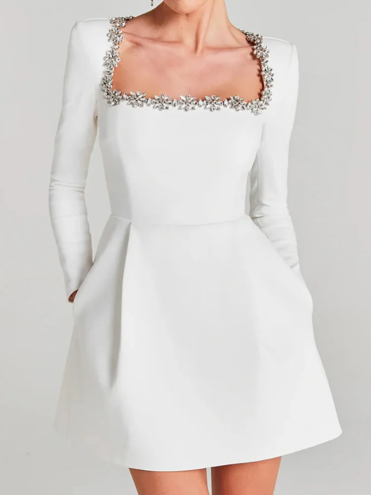 Evelyn | Elegant Velvet Long-Sleeve Dress
