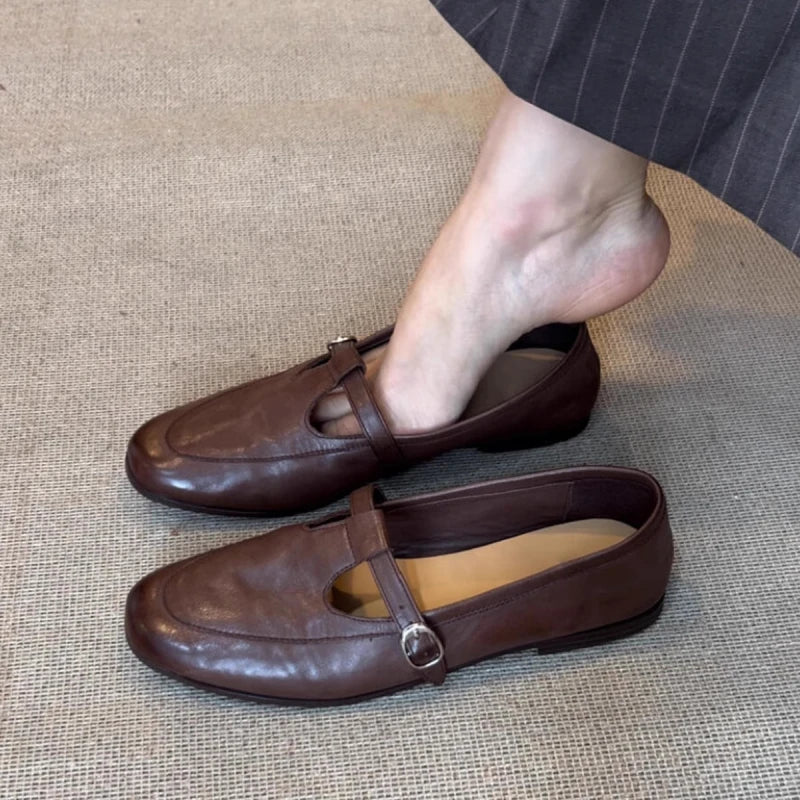 ROSIE | VINTAGE SQUARE-TOE MARY JANE FLATS